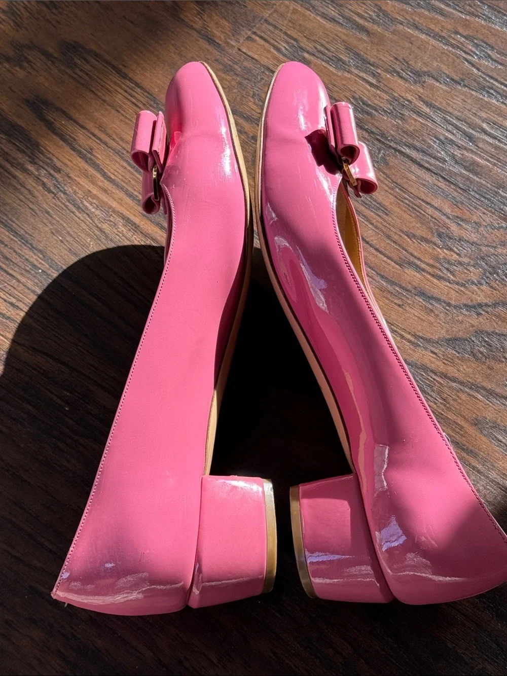 Salvatore Ferragamo 💕 Pink Patent Vara Bow Flats, Sz 10B